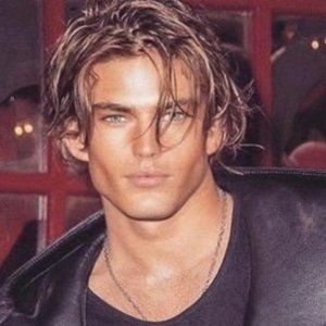 Meet your Posher, Remy